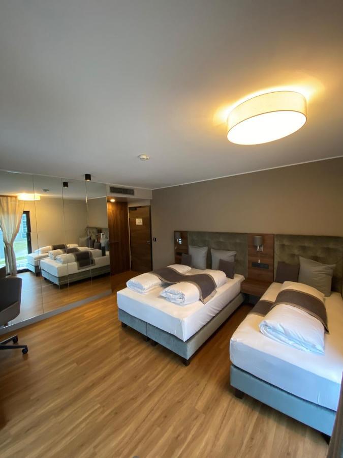 Intergroup Business & Design Hotel Ingolstadt Kosching 外观 照片